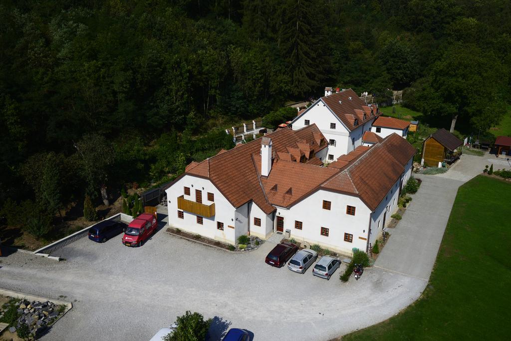 Pension Kadlcuv Mlyn Brno Exterior photo
